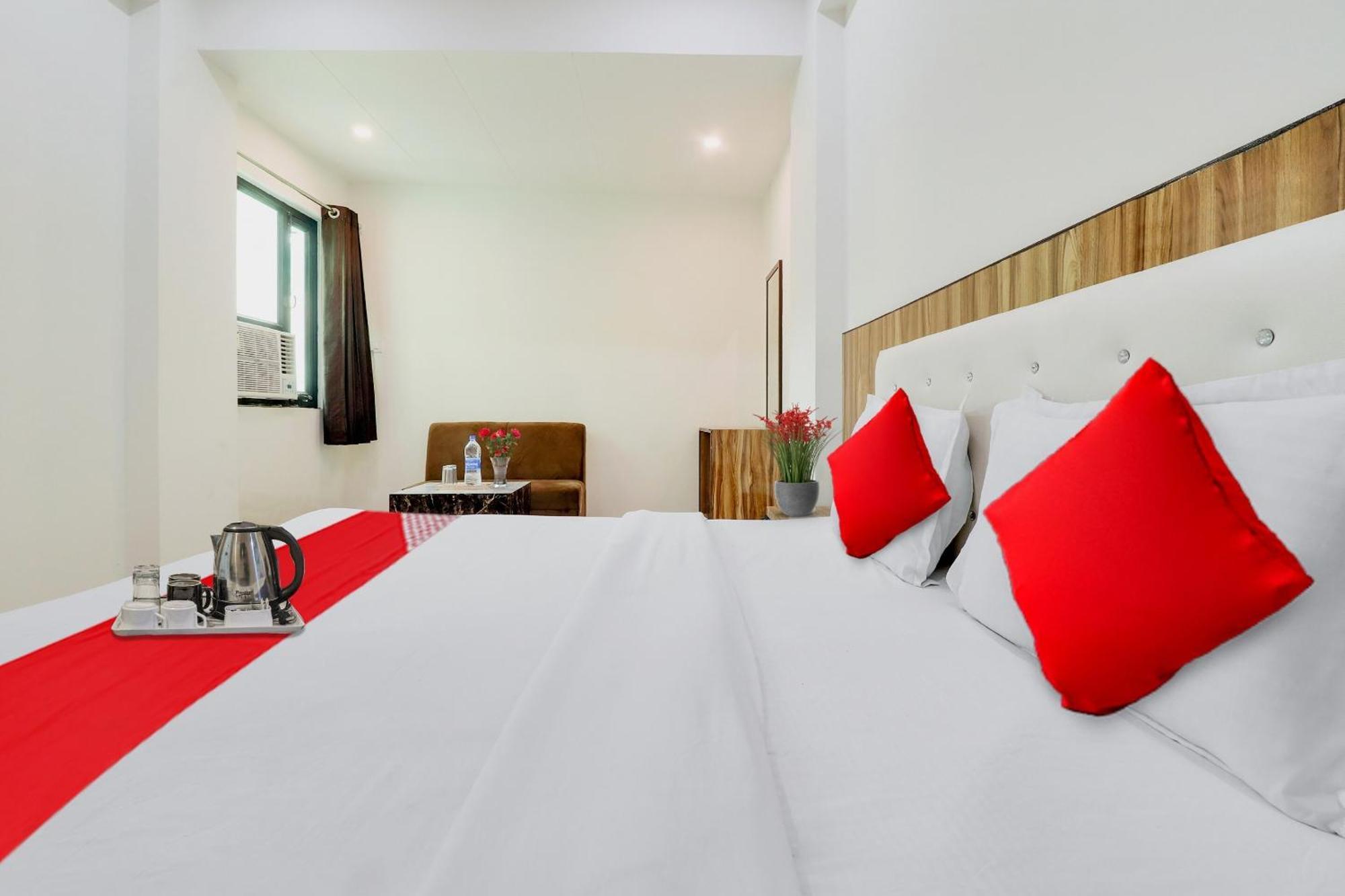 Hotel O La Plazo Haridwar Bagian luar foto