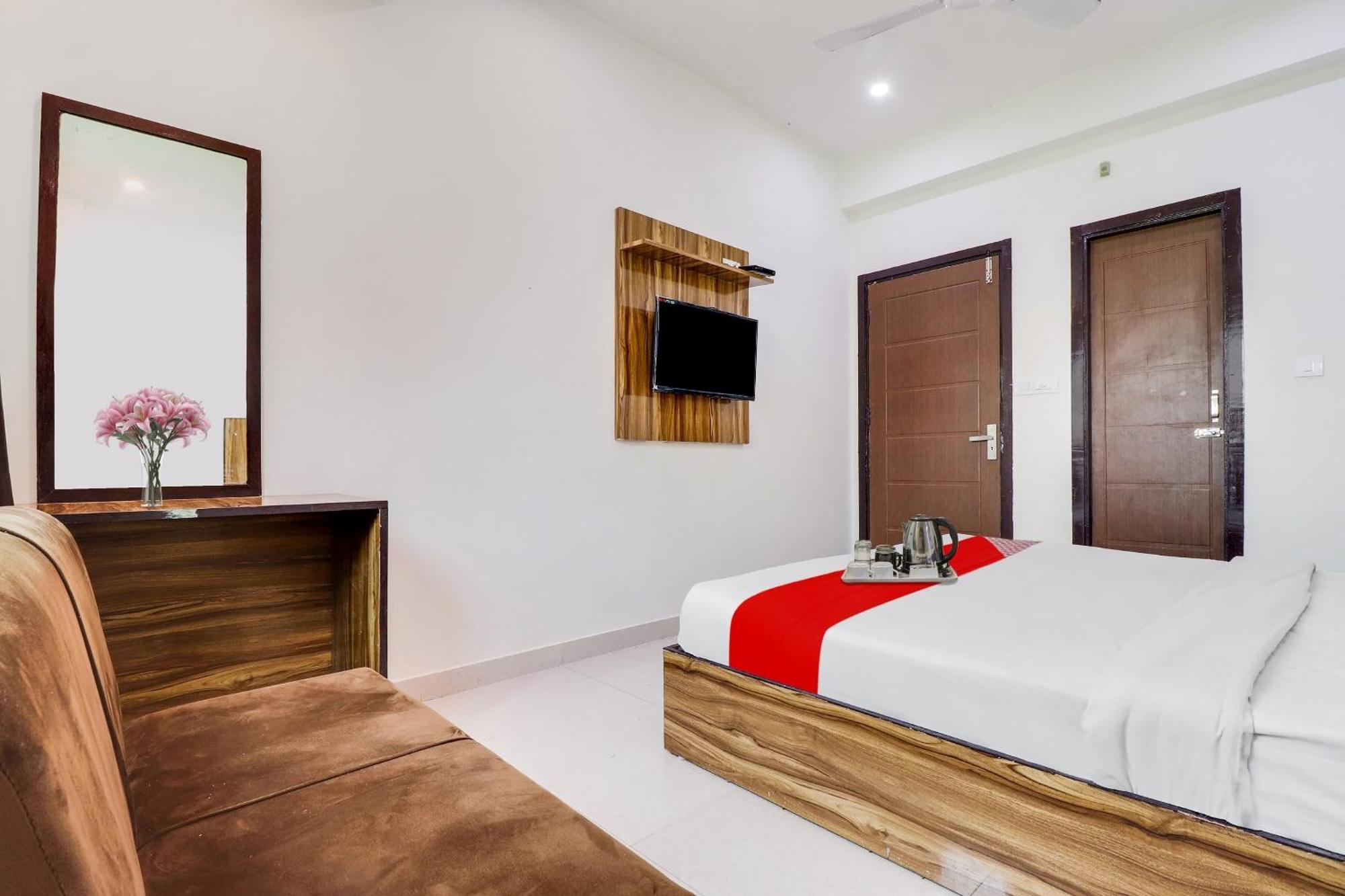 Hotel O La Plazo Haridwar Bagian luar foto
